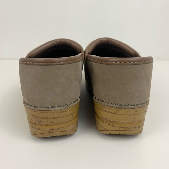 Dansko Women’s Twin Pro Llama Clog Embroidered Llama EU 37 / US 6.5 - 7 - Picture 5 of 16